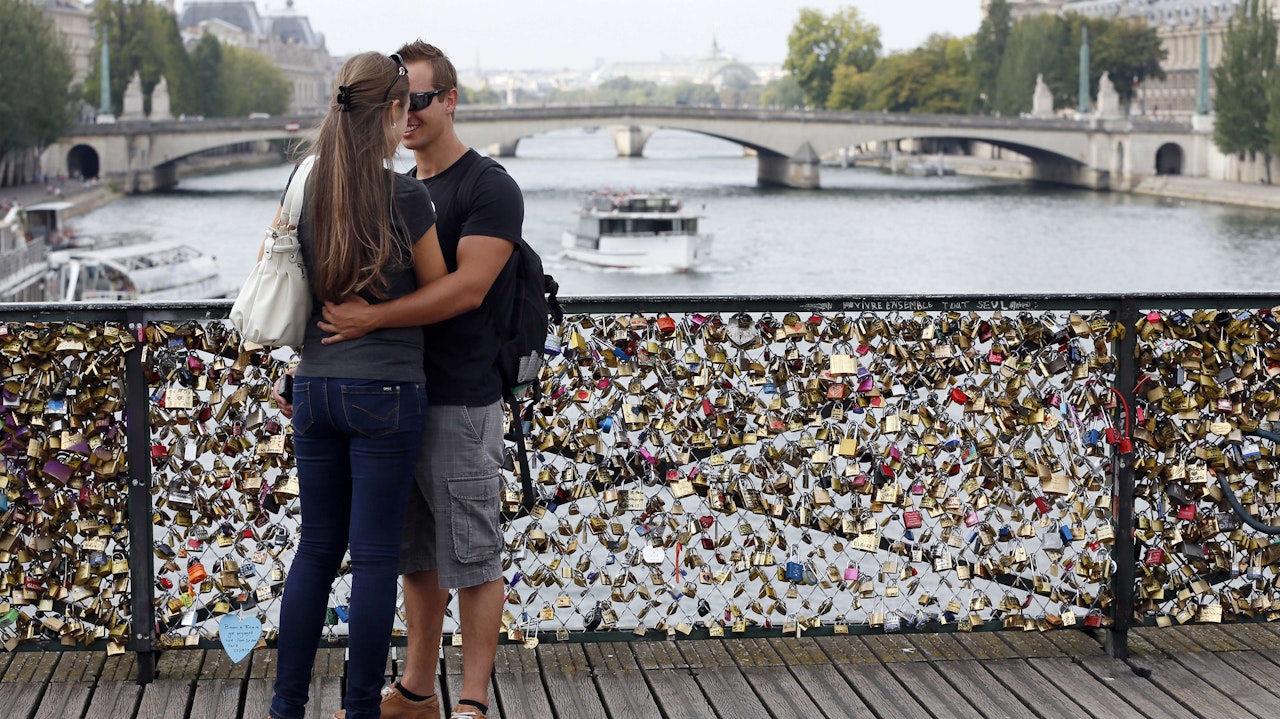 Kærlighedsbroer kan være fortid i Paris - 2